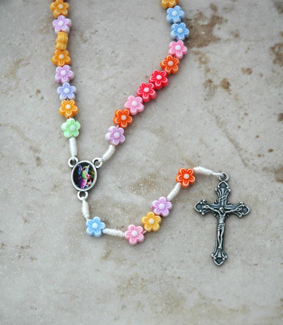 BA33324 - Brazilian Acrylic Rosary, Flowers on Cord