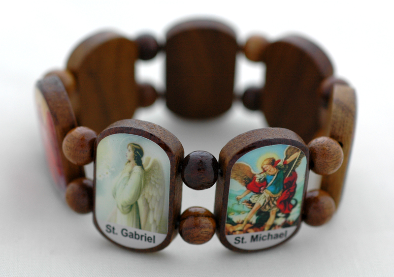 BA9113 - Brazilian Wood Bracelet, 7 Angels, Color Pictures