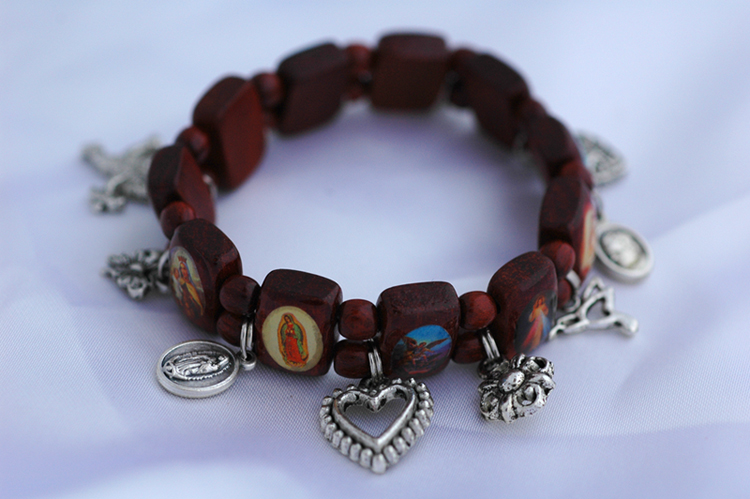 BP06CH - Brazilian Wood Bracelet, Brown, with Medals