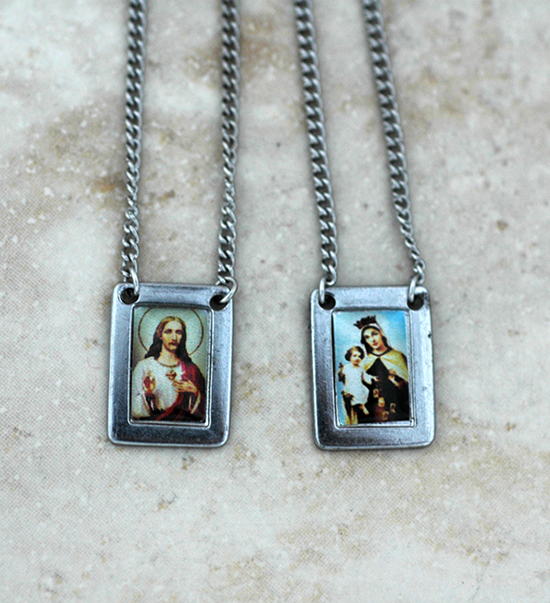 BVE105 - Brazilian Stainless Steel Scapular, Color Pictures