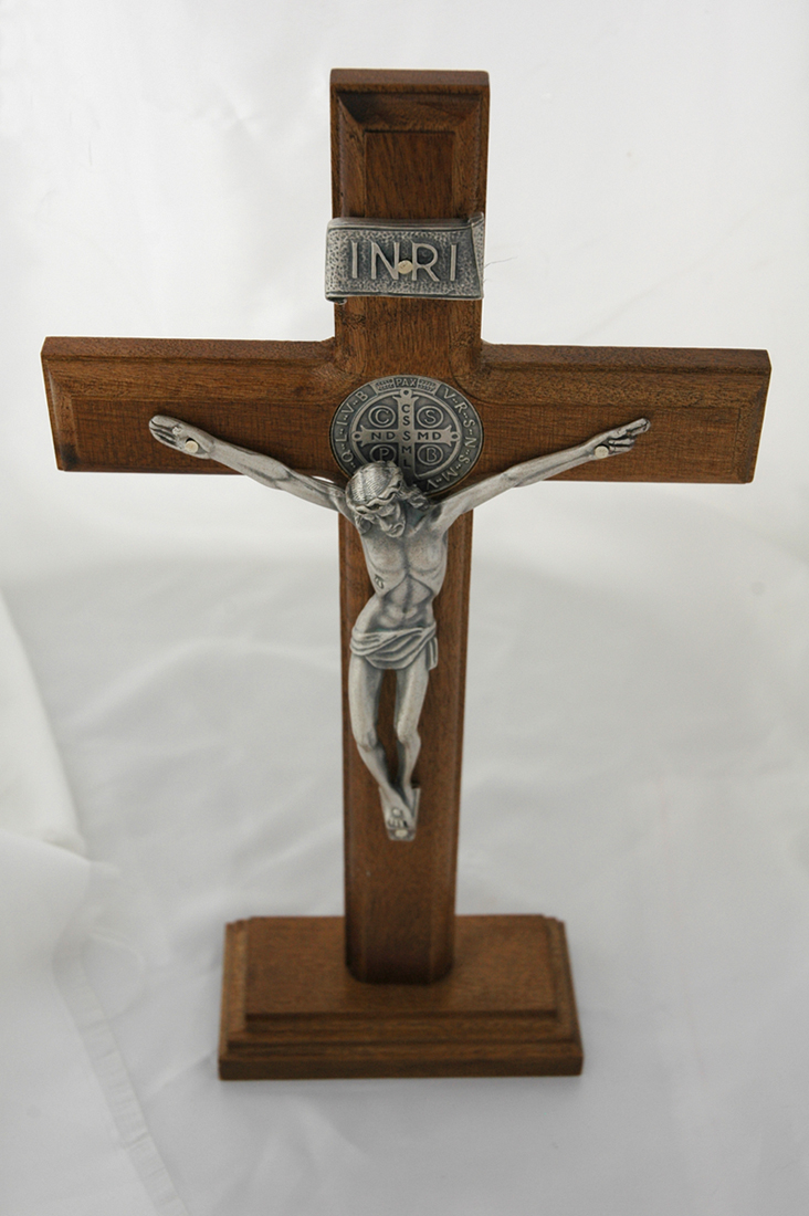 BA22330 - Brazilian Wood Wall Crucifix with Removable Stand, Silver Corpus with St. Benedict Medal