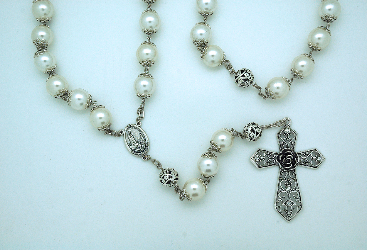 PATP422 - Pearl Wall Rosary with Caps from Fatima