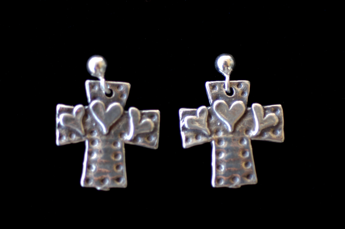 SSE28 - Sterling Silver Earrings, Cross with Hearts