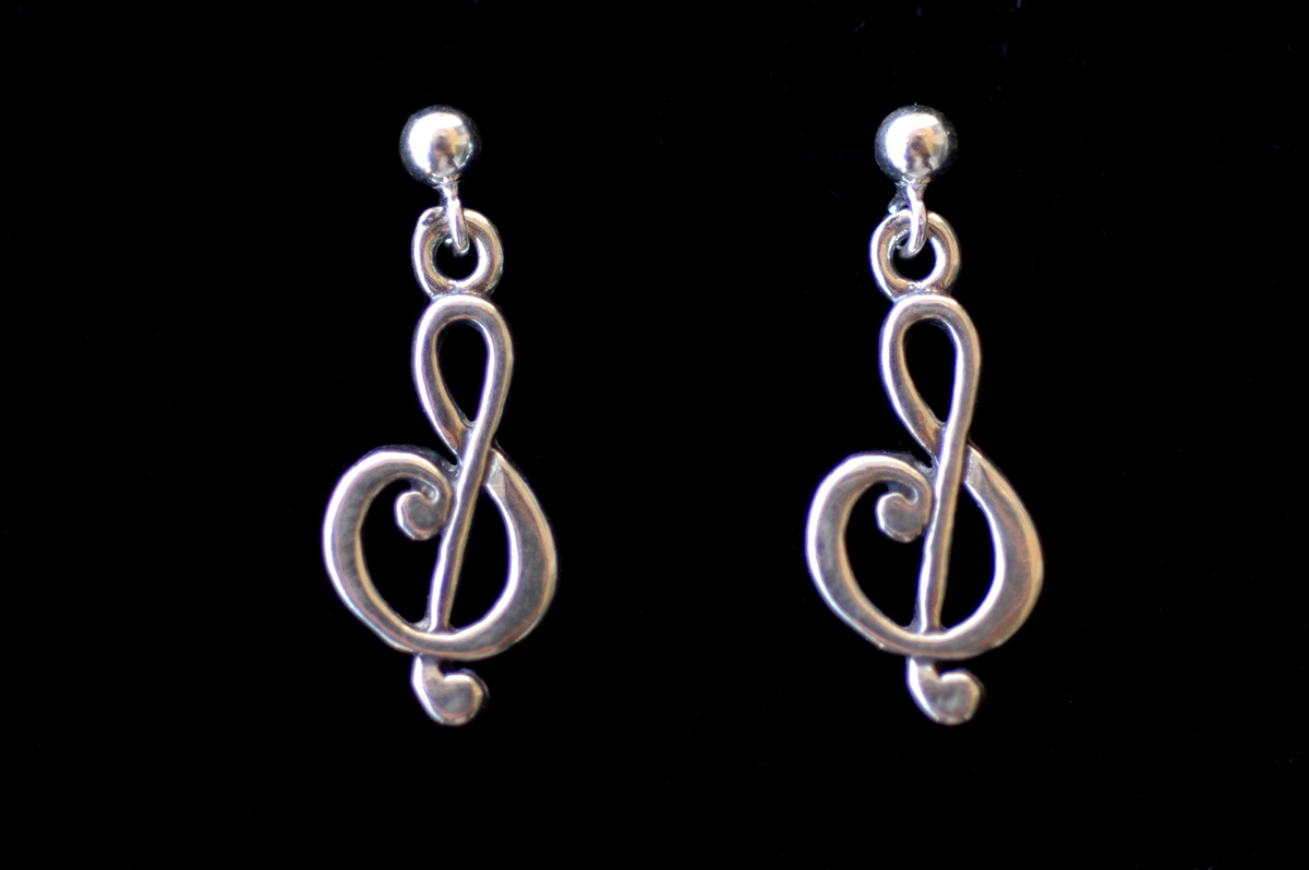 SSE29 - Sterling Silver Earrings, Treble Clef