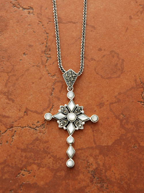 SSN32 - Sterling Silver and Mother of Pearl Cross on Sterling Silver Chain