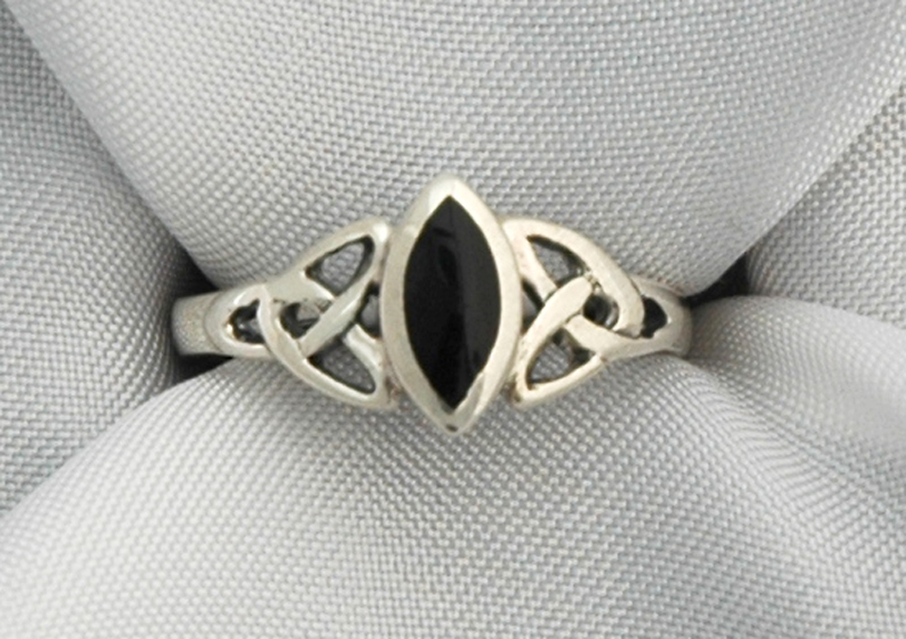 WG2028 - Sterling Silver Ring, Black Stone